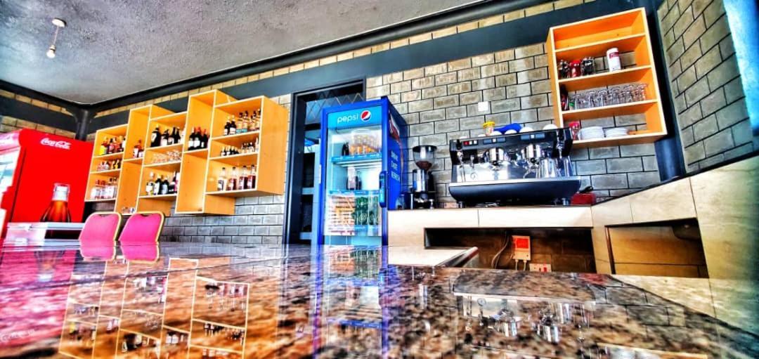 Gipir And Labongo Safari Lodge Ltd Pakwach Zewnętrze zdjęcie