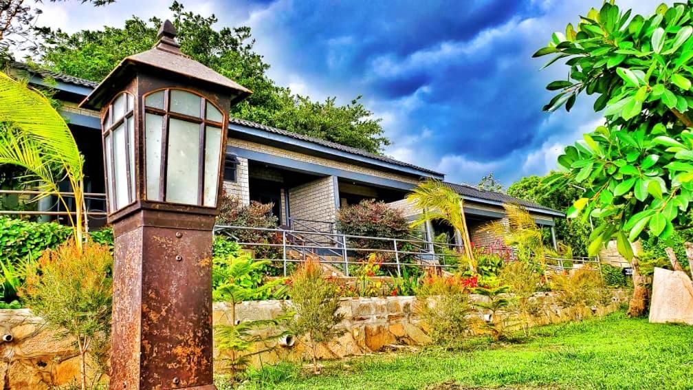 Gipir And Labongo Safari Lodge Ltd Pakwach Zewnętrze zdjęcie